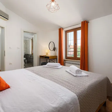 2 Bedroom Lovely In Katun Lindarski,pazin Dom wakacyjny
