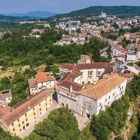 Cozy In Katun Lindarski,pazin Katun Lindarski