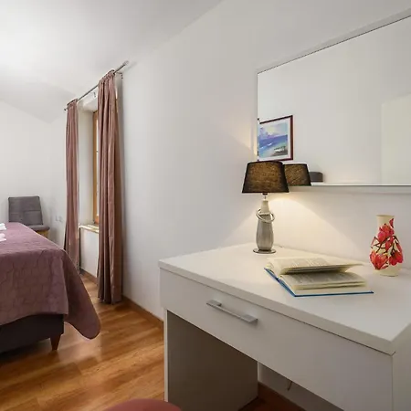 Cozy In Katun Lindarski,pazin Dom wakacyjny Katun Lindarski