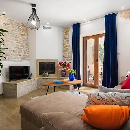 Cozy In Katun Lindarski,pazin